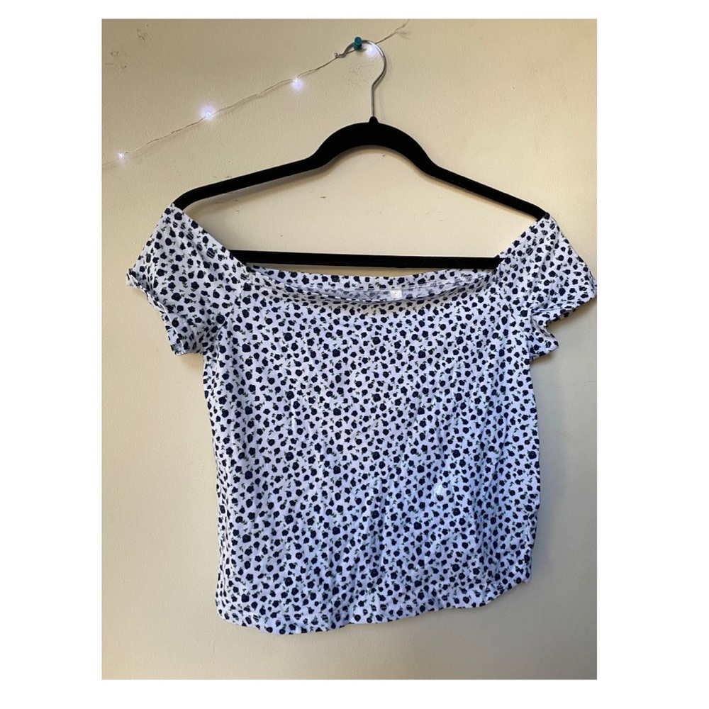 Pacsun floral print off shoulder top (NEVER WORN)